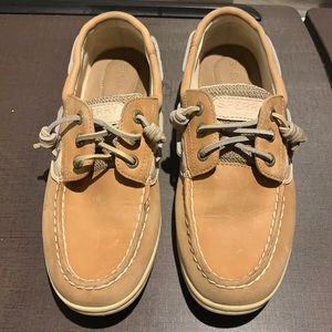 Sperry boat shoes